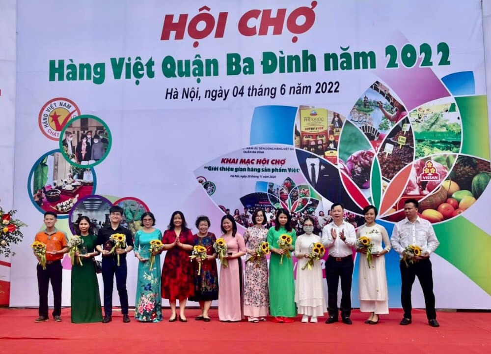 Hội chợ hàng Việt