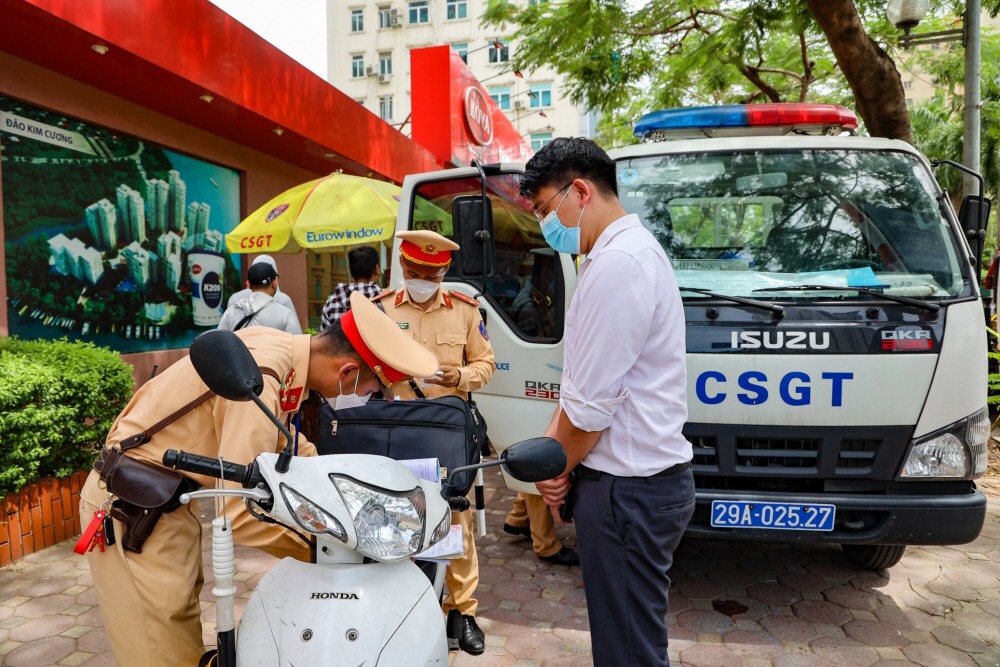 Vi phạm giao thông