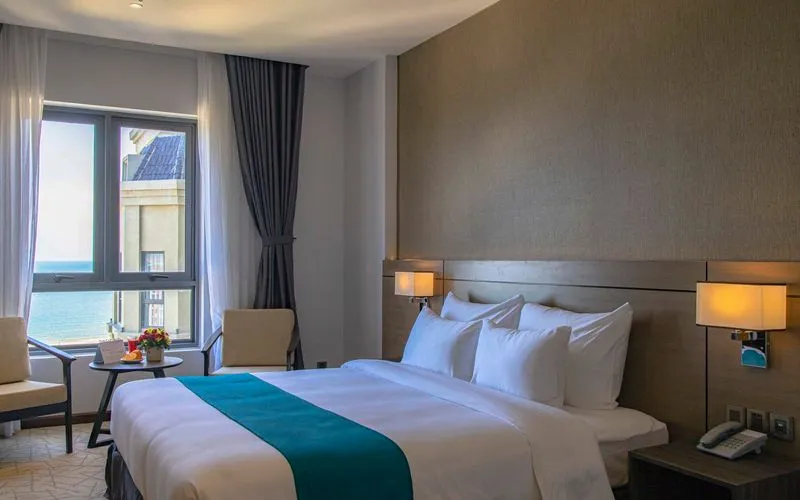 Phòng Deluxe hướng biển tại The Cap Hotel Vũng Tàu