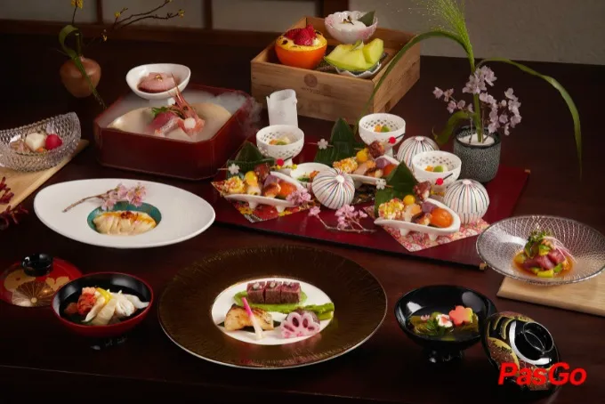Sushi tổng hợp tươi ngon tại Hatoyama, quán ăn sushi ngon ở Hà Nội